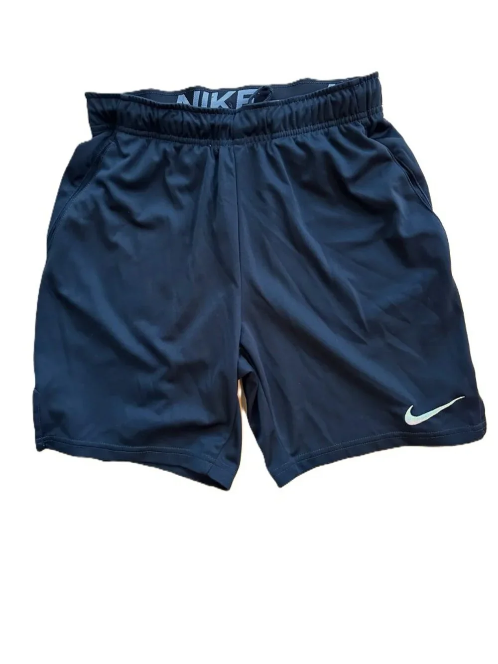 Nike set different